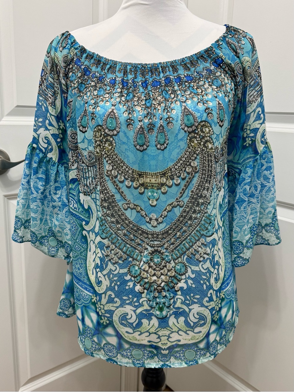 Ranee’s Bohemian Intricate Print Tunic w/ Flared Bell Sleves - Picture 2 of 8